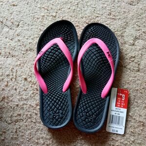 Under Armour Flip Flops